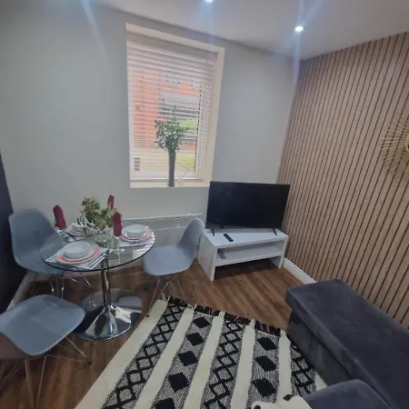 The Hidden Gem Of Leeds With Parking - Sleeps 4