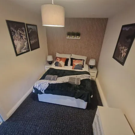 The Hidden Gem Of Leeds With Parking - Sleeps 4 Apartamento *